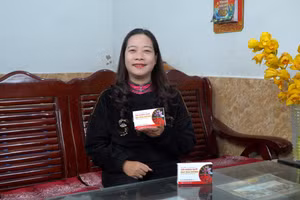 Cô Dung về chỉ số đường huyết an toàn sau khi dùng sản phẩm.