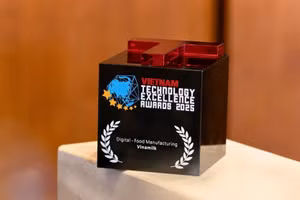 Vinamilk là doanh nghiệp sữa duy nhất của Đông Nam Á được vinh danh tại hạng mục Chuyển đổi số - Sản xuất thực phẩm tại ATEA 2025. (Ảnh: BTC)