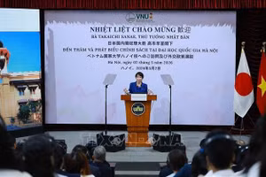 Thủ tướng Nhật Bản Takaichi Sanae phát biểu chính sách tại Đại học Quốc gia Hà Nội