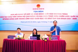 Tọa đàm "Đưa nội dung về giới và bình đẳng giới vào chương trình đào tạo giáo viên". Ảnh: HCMUE. 