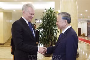 Tổng Bí thư Tô Lâm đón Tổng thống Cộng hòa Litva Gitanas Nauseda. (Ảnh: Thống Nhất/TTXVN)