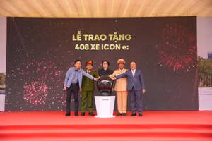 408 xe Honda ICON e: – Hành trình xanh, an toàn vì giao thông học đường