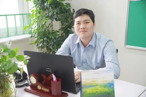 Thầy Nguyễn Nhật Minh, Trưởng Phòng chuyên môn tại Toan.vn.