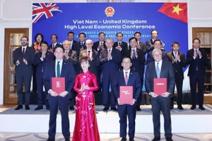 Vietjet và Rolls-Royce ký kết hợp đồng tỷ USD