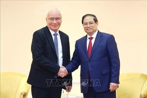 Thủ tướng Phạm Minh Chính tiếp đại diện lãnh đạo Tập đoàn TH True Milk của Việt Nam đang đầu tư tại Liên bang Nga. Ảnh: Dương Giang/TTXVN