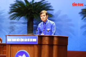 Ông Bùi Quang Huy, Bí thư thứ nhất Trung ương Đoàn Thanh niên Cộng sản Hồ Chí Minh phát biểu tại phiên khai mạc Đại hội.