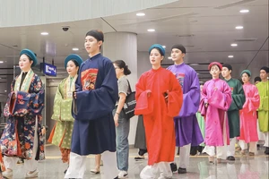 Ngày hội Việt phục "Tóc xanh vạt áo" lần V năm 2025. Ảnh: TXVA. 