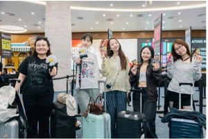 Fan đổ về Ocean City check in G-DRAGON 2025 WORLD TOUR [Übermensch] IN HANOI, háo hức chờ concert lịch sử