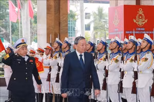 Tổng Bí thư trao danh hiệu Anh hùng lực lượng vũ trang nhân dân cho Quân chủng Hải quân