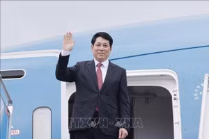 Chủ tịch nước Lương Cường lên đường thăm cấp Nhà nước tới Cộng hoà Dân chủ nhân dân Lào. Ảnh: Lâm Khánh/TTXVN