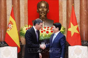 Chủ tịch nước Lương Cường tiếp Thủ tướng Tây Ban Nha Pedro Sánchez.