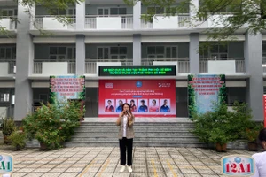Cô Ngọc Anh - giáo viên DOL IELTS Đình Lực đồng hành cùng Talkshow.