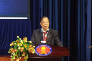 GS.TS.BS Đặng Vạn Phước - Hiệu trưởng danh dự Trường Đại học Khoa học Sức khỏe (Đại học Quốc gia TPHCM). Ảnh: Tuấn Vủ.