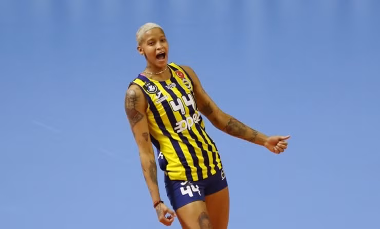 Hot girl bóng chuyền Việt Nam vào top VĐV cao nhất tại CLB thế giới 2023 