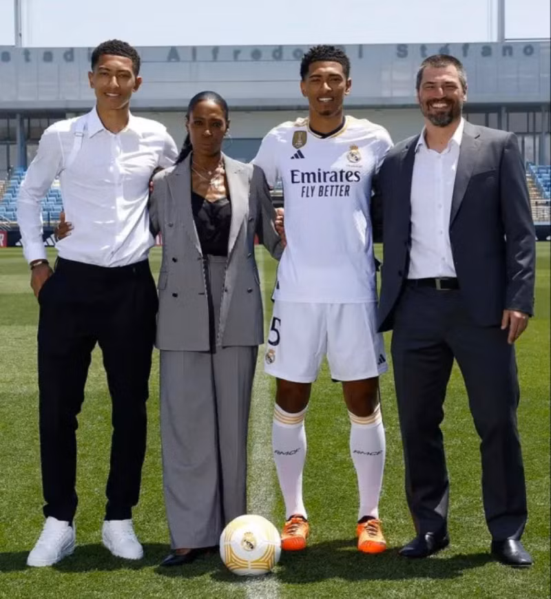 Real Madrid sắp chiêu mộ em trai 'Cậu bé Vàng' Bellingham