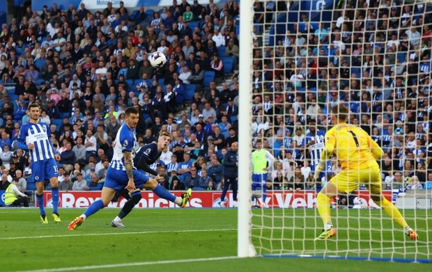 Chùm ảnh: Cole Palmer tiếp tục toả sáng, Chelsea sáng cửa dự Europa League 