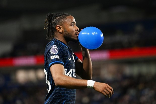 Chùm ảnh: Cole Palmer tiếp tục toả sáng, Chelsea sáng cửa dự Europa League 