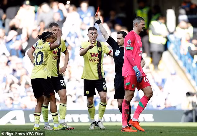 Chelsea hòa như thua, HLV Pochettino ‘nổi điên’ 