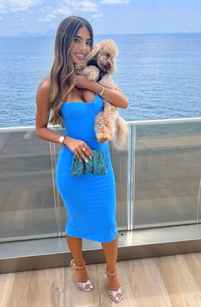 Alessia có rất nhiều người hâm mộ trên tài khoản cá nhân Instagram. Lộ diện các nàng WAGs xinh như mộng của tuyển Italia