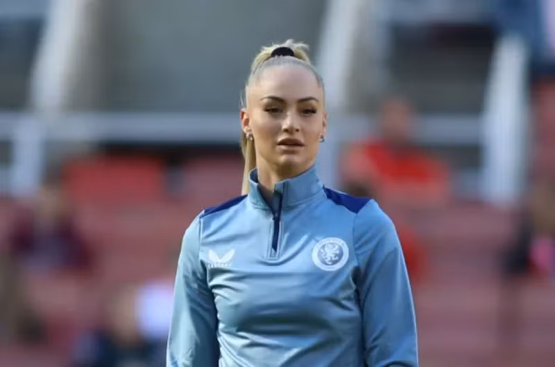 Vóc dáng hoàn hảo của ‘nữ hoàng bóng đá’ có hơn 16 triệu người theo dõi 