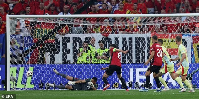 Chùm ảnh: Tây Ban Nha làm điều ‘chưa từng có’ tại EURO 2024 