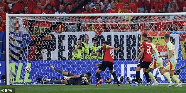 Chùm ảnh: Tây Ban Nha làm điều ‘chưa từng có’ tại EURO 2024 