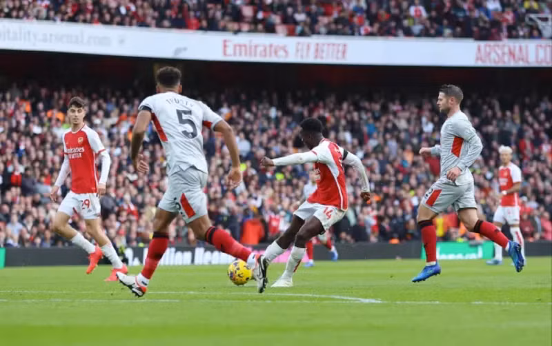 Chùm ảnh Arsenal thắng tưng bừng, Chelsea thua tủi hổ 