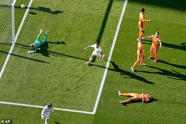 Áo làm nên điều khó tin tại bảng đấu 'tử thần' EURO 2024 