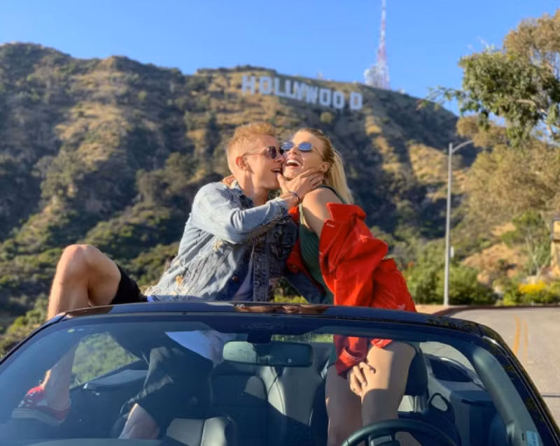 Những nàng WAGS 'nóng bỏng' lại kiếm tiền cực giỏi ở Ngoại hạng Anh