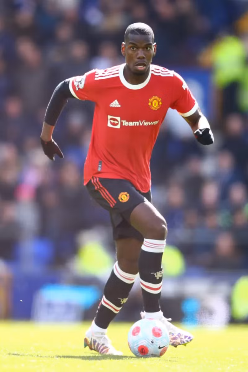 <strong> Paul Pogba</strong> ở vị trí thứ hai trong danh sách những bản hợp đồng tệ nhất lịch sử Manchester United. Ngôi sao người Pháp cập bến Old Trafford với giá 89 triệu bảng vào năm 2016. Bất ngờ 20 bản hợp đồng tệ nhất lịch sử Man United