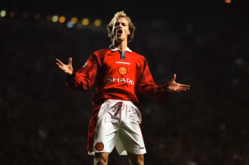 Top 9 ngôi sao từng thi đấu cho cả Man Utd lẫn Barca 