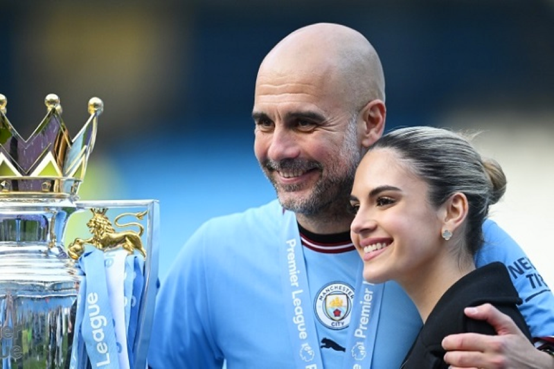 Mê đắm nhan sắc ngọt ngào, thần thái sang chảnh của con gái HLV Man City 