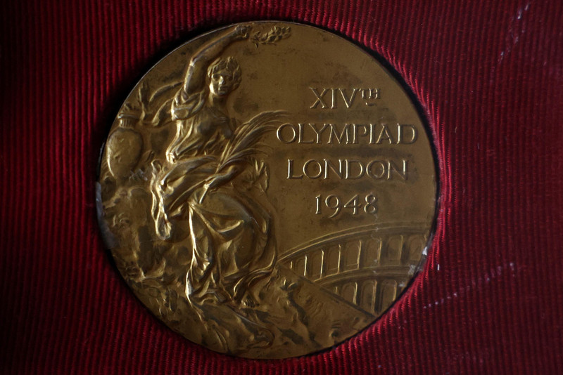 Nhà vô địch Olympic 100 tuổi sẽ rước đuốc tại Paris 2024