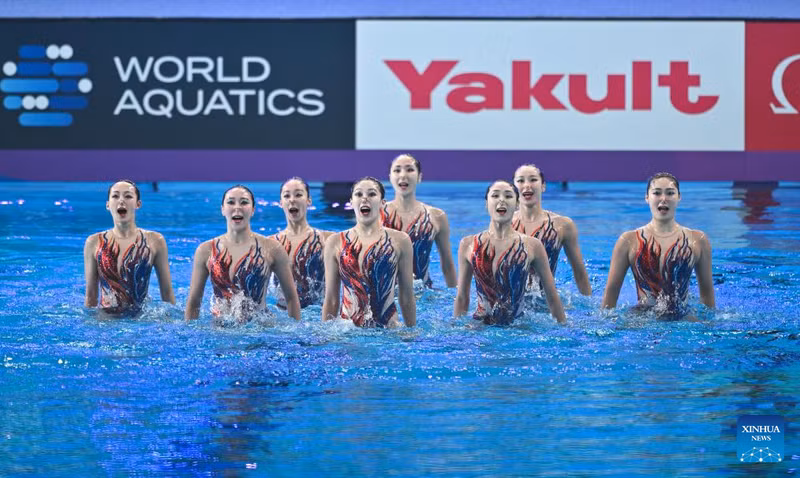 Các VĐV xinh đẹp nổi bật tại giải bơi lội nghệ thuật thế giới 