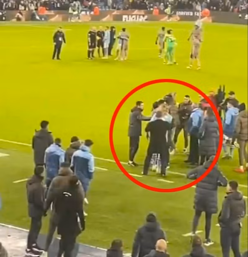 Vì sao Haaland 'nổi điên' trong trận Man City hòa Tottenham?