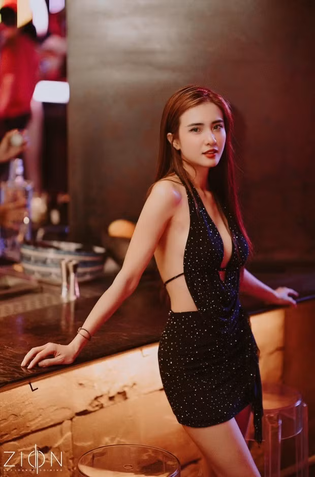 Dàn em gái 'vạn người mê' của cầu thủ Việt Nam 