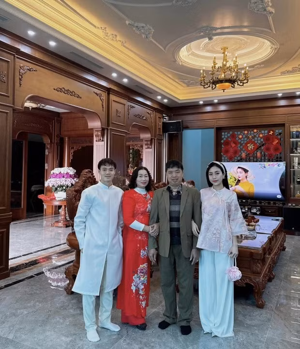 Dàn em gái 'vạn người mê' của cầu thủ Việt Nam 