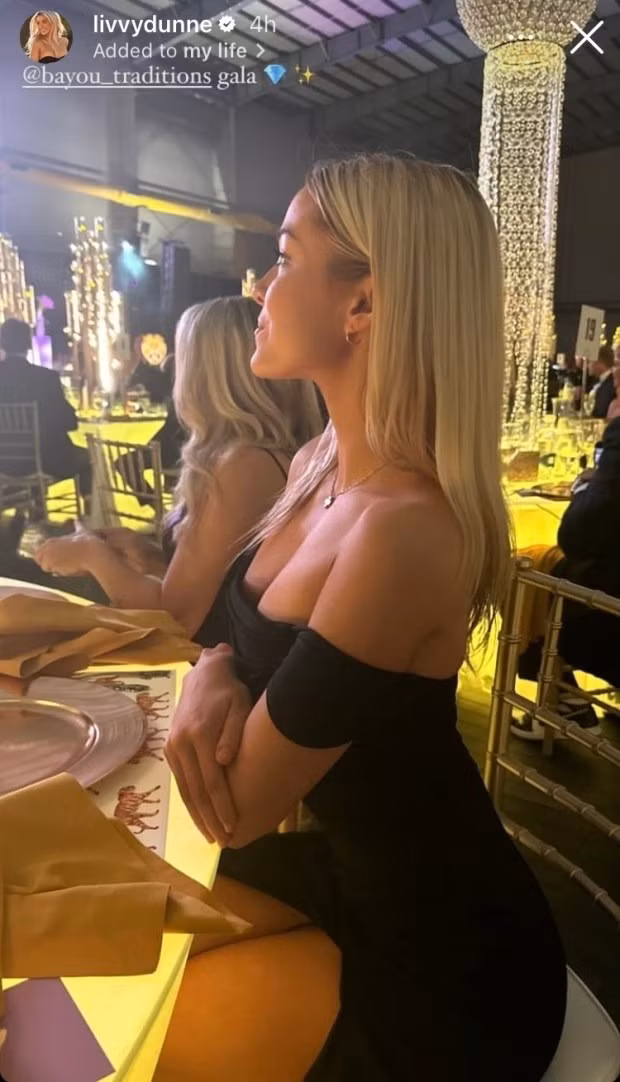 Olivia Dunne quyến rũ tại tiệc Gala truyền thống quyên góp quỹ cho các VĐV trẻ. Nữ vận động viên 10X gợi cảm kiếm triệu USD nhờ mạng xã hội