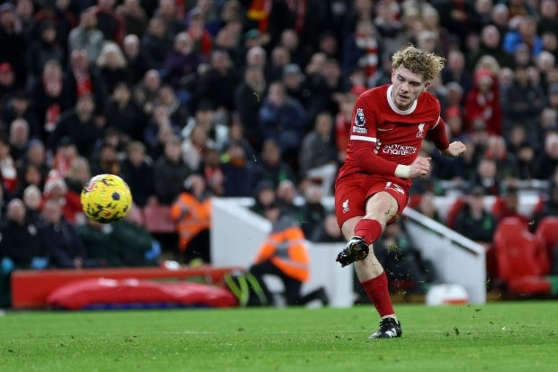 Liverpool thắng đậm, ‘cắt đuôi’ Man City và Arsenal ở Ngoại hạng Anh 
