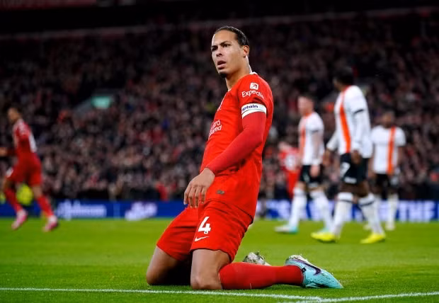 Liverpool thắng đậm, ‘cắt đuôi’ Man City và Arsenal ở Ngoại hạng Anh 