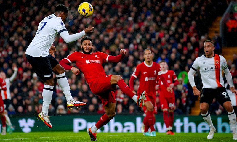 Liverpool thắng đậm, ‘cắt đuôi’ Man City và Arsenal ở Ngoại hạng Anh 