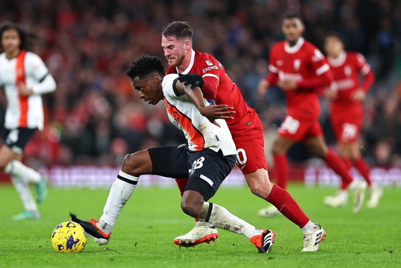 Liverpool thắng đậm, ‘cắt đuôi’ Man City và Arsenal ở Ngoại hạng Anh 