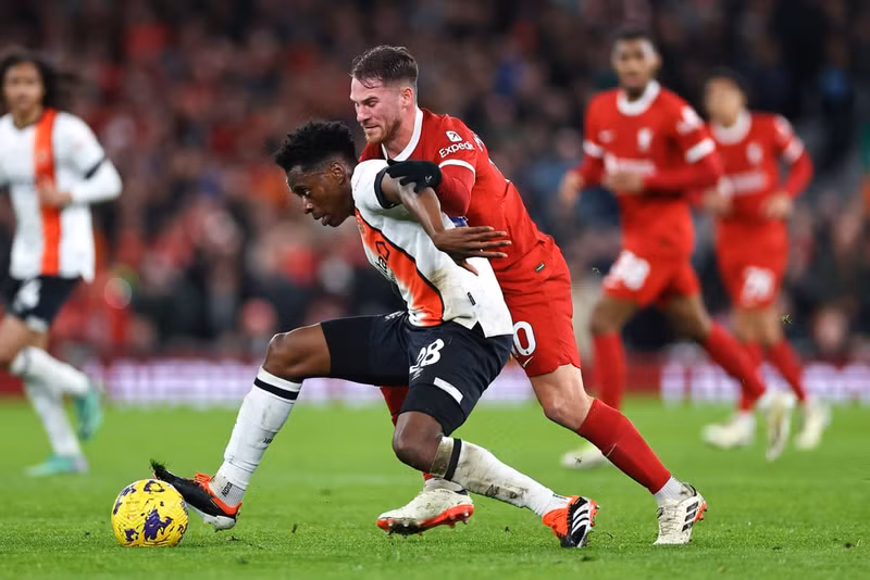 Liverpool thắng đậm, ‘cắt đuôi’ Man City và Arsenal ở Ngoại hạng Anh 