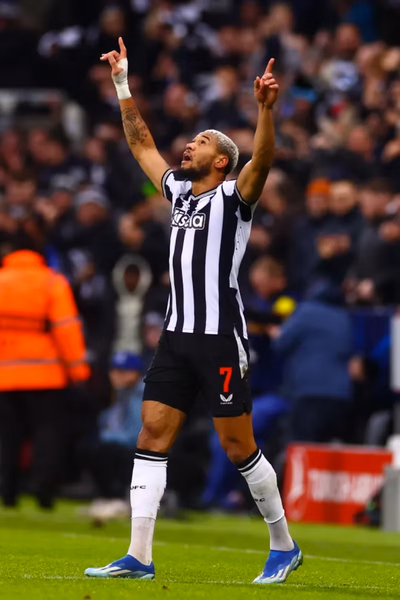 PSG ‘thoát chết thần kỳ’, AC Milan rời Champions League cay đắng 