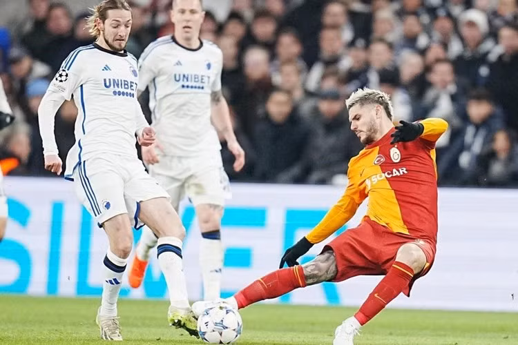 </strong> <strong> Copenhagen:</strong> Đánh bại Galatasaray 1-0 ở lượt cuối giúp họ giành tấm vé đi tiếp còn lại của bảng A với 8 điểm.<br/> <strong> Danh sách 16 đội vào vòng knock-out Champions League