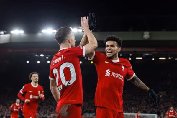 Dẫu sao, chiến thắng 4-1 cũng đã quá mỹ mãn, Liverpool củng cố vững chắc ngôi đầu. Họ đang sở hữu 51 điểm, hơn 5 điểm so với đội bám đuổi sau 22 vòng đấu. Liverpool hủy diệt Chelsea, vững ngôi đầu Ngoại hạng Anh