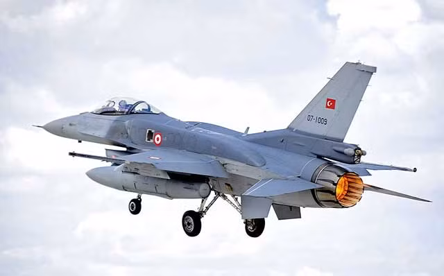 Thổ Nhĩ Kỳ ký thỏa thuận F-16 trị giá 23 tỷ USD