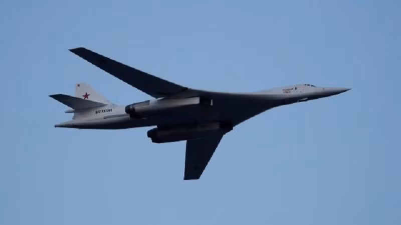 Tu-160M được trang bị động cơ phản lực mới có tên gọi NK-32-02. Ngoài ra, chiến đấu cơ này còn được trang bị hệ thống radar mới, hệ thống điện tử hàng không mới và hệ thống điều khiển hỏa lực mới. Nâng cấp hàng loạt xưởng sản xuất chiến đấu cơ Tu-160M