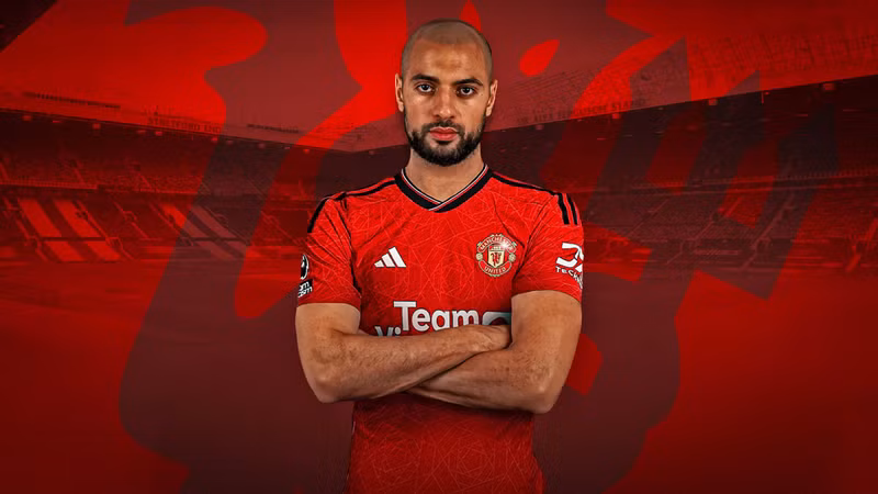 Tiền vệ Sofyan Amrabat (Morocco) gia nhập Man Utd theo dạng cho mượn với mức phí 11 triệu bảng từ Fiorentina. 11 bản hợp đồng hứa hẹn 'bùng nổ' tại châu Âu mùa giải mới