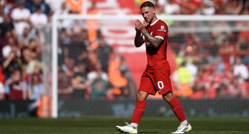 Tiền vệ Alexis Mac Allister (Argentina) gia nhập Liverpool từ Brighton với giá 44 triệu USD. 11 bản hợp đồng hứa hẹn 'bùng nổ' tại châu Âu mùa giải mới